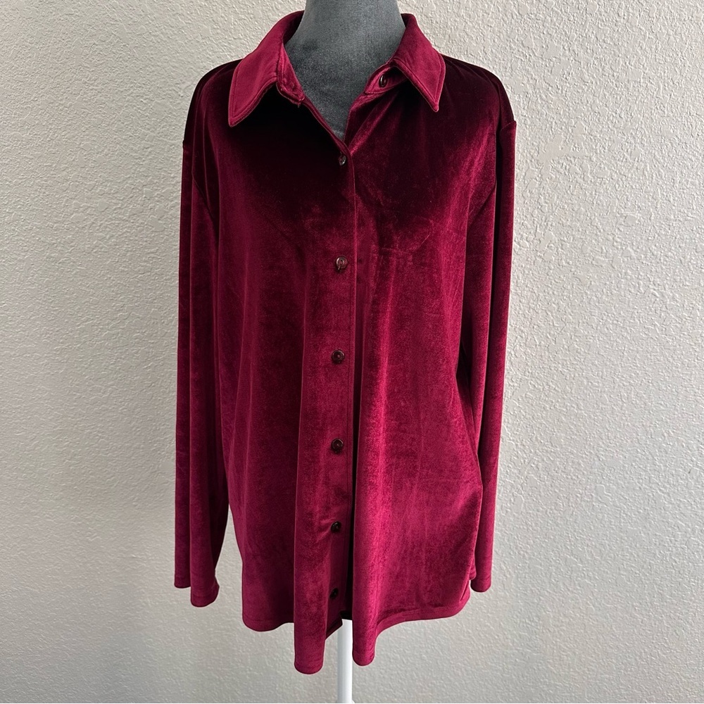 The Tog‎ Shop Burgundy Velvet Button Up Blouse Top.  Size L